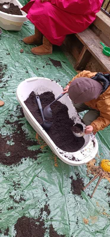 Crèche QUI - Crèche Parentale Paris "Quel Univers Inventer ? Notre projet nature